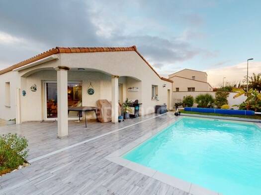 Maison à vendre 559 150 € 4 pièces 2 chambres 96 m² 585 m² de terrain Les Villages Royan 17200
