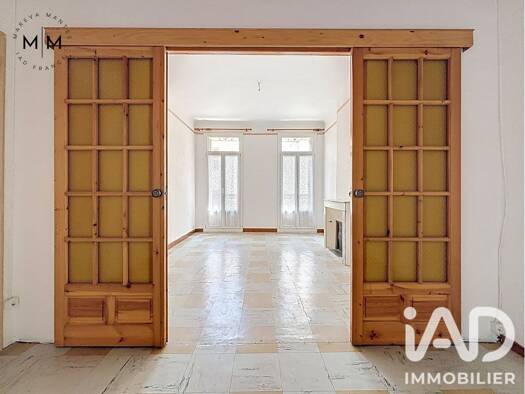 Appartement à vendre 120 000 € 3 pièces 2 chambres 70 m² 4 étages Saint Roch Toulon 83200