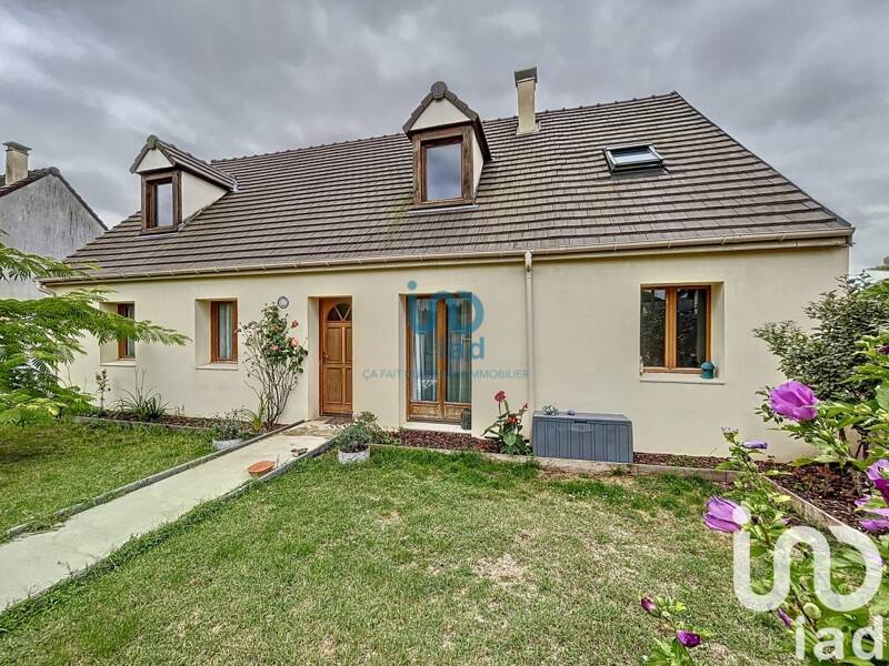 Maison à vendre, 174m², LA SELLE EN HERMOY