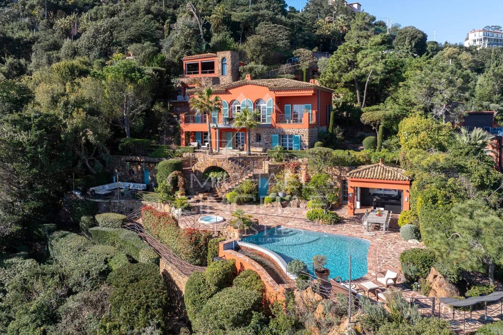 Maison à vendre, 391m², THEOULE SUR MER