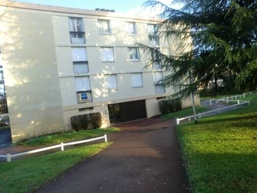 Appartement à louer 1 045 € 4 pièces 2 chambres 76,5 m² Étage 1/1 Rive Gauche-Biondi Volets Verts Creil 60100