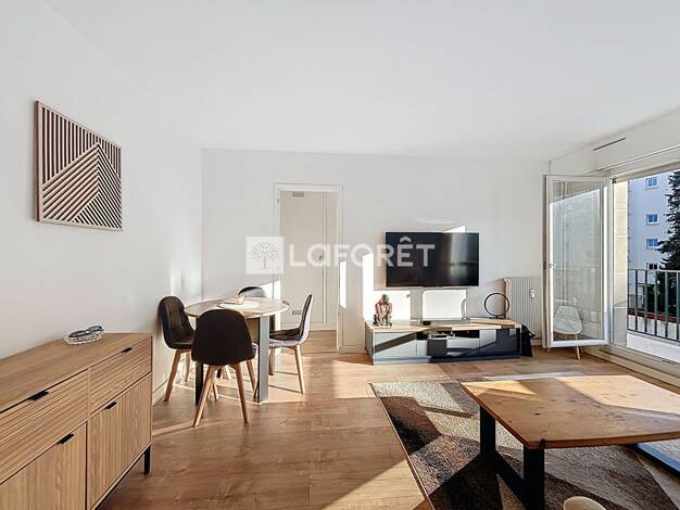 Appartement à vendre 225 000 € 1 pièce 32 m² Étage 2/4 Sud RER Le Vésinet 78110