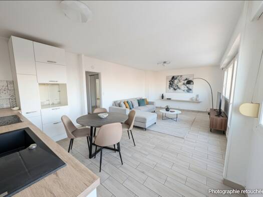 Appartement à vendre 110 000 € 4 pièces 3 chambres 83 m² Étage 8/8 Casernes-Caux-Corbineau Douai 59500