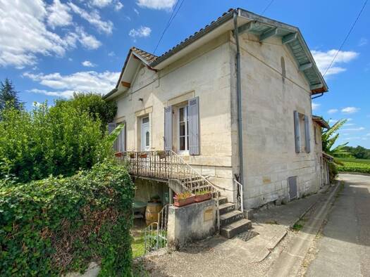 Maison à vendre 245 000 € 7 pièces 5 chambres 166 m² 332 m² de terrain Saillans 33141