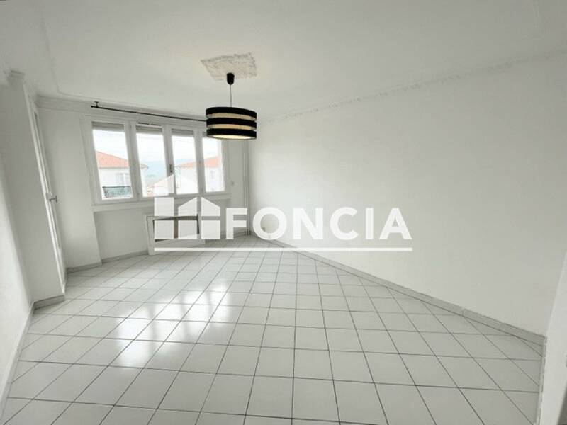 Maison à louer, 65m², SAINT JEAN BONNEFONDS