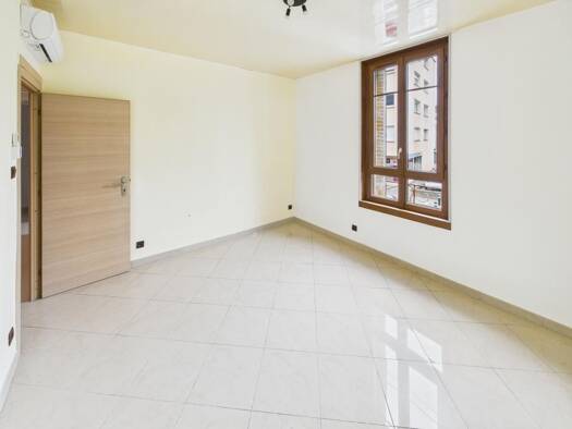 Appartement à louer 710 € 3 pièces 2 chambres 57,5 m² Étage 1/3 Laurier-Merande Chambéry 73000