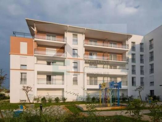 Appartement à vendre 129 000 € 1 pièce 1 chambre 39 m² Étage 2/3 Saint Pierre Dax 40100