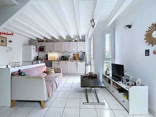 Duplex à vendre 155 000 € 4 pièces 3 chambres 70 m² Étage 2/2 Bruguières 31150