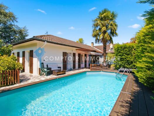 Maison de plain-pied à vendre 397 000 € 7 pièces 4 chambres 179 m² 799 m² de terrain Échirolles 38130