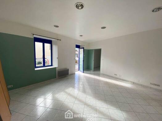 Immeuble à vendre 156 600 € 131 m² Saint-Vincent-Sterlanges 85110
