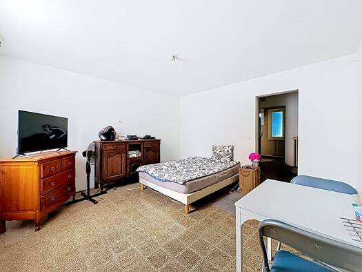 Appartement à vendre 69 000 € 3 pièces 2 chambres 60 m² RDC/4 Clos de l'Epi-Neuf Peyres Avignon 84000
