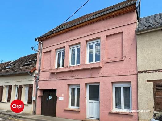 Maison de ville à vendre 123 000 € 5 pièces 4 chambres 76 m² 800 m² de terrain Les Andelys 27700