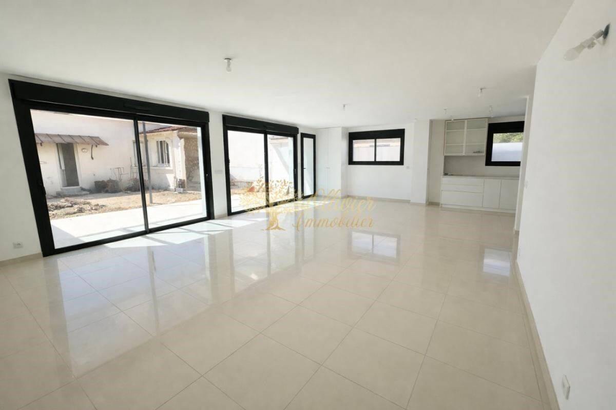 Maison à vendre, 139m², SAINT MAUR DES FOSSES