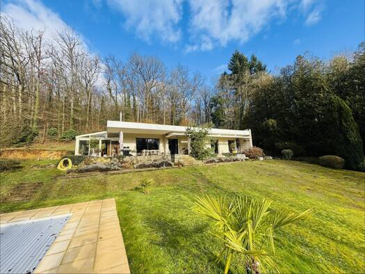 Maison de plain-pied à vendre 450 000 € 6 pièces 4 chambres 131 m² 2 958 m² de terrain Cuise-la-Motte 60350