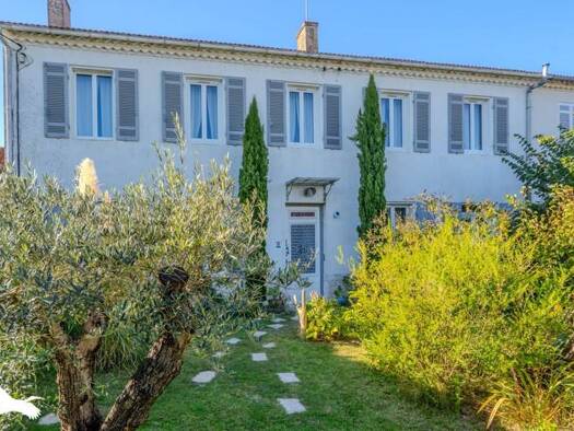 Maison à vendre 410 000 € 7 pièces 5 chambres 254 m² 701 m² de terrain Queyrac 33340