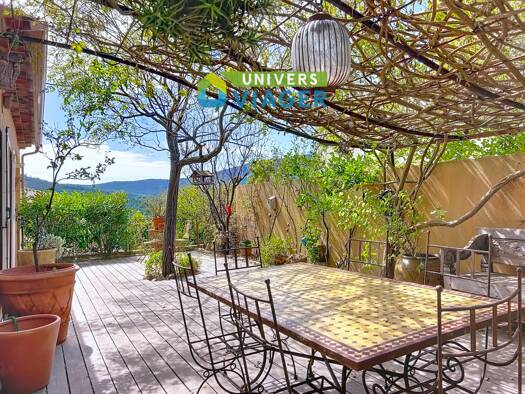 Appartement en viager libre Bouquet 180 000 € 5 pièces 4 chambres 215 m² RDC Sainte-Maxime 83120
