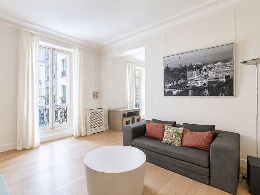 Appartement à vendre 695 000 € 2 pièces 1 chambre 48,23 m² Étage 2/7 Chaillot Paris 16ème arrondissement 75116