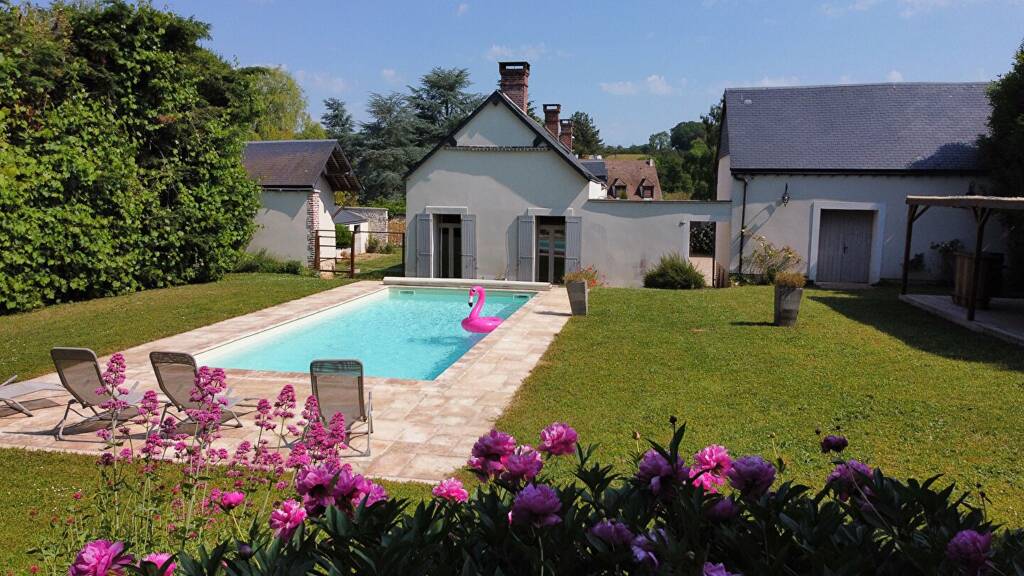 Maison à vendre 799 000 € 8 pièces 4 chambres 230 m² 9 884 m² de terrain Epernon 28230