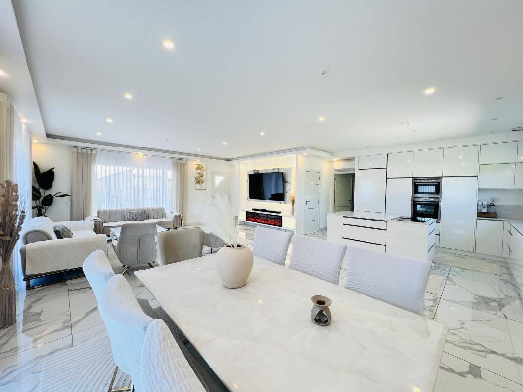 Maison à vendre, 170m², VERNEUIL SUR VIENNE