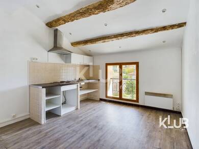 Appartement à vendre 219 000 € 3 pièces 2 chambres 51 m² Dernier étage, Étage 2/2 Sud Est Gardanne 13120