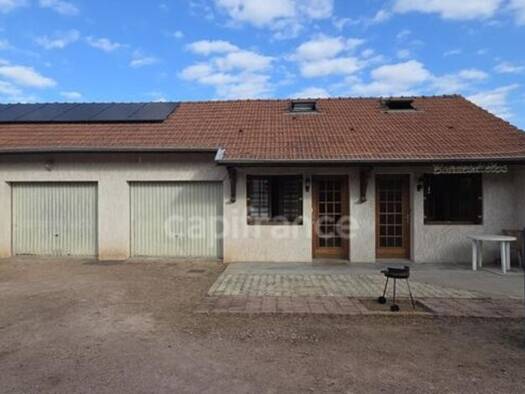 Maison à vendre 90 000 € 2 pièces 1 chambre 52 m² 448 m² de terrain Toulon-sur-Arroux 71320