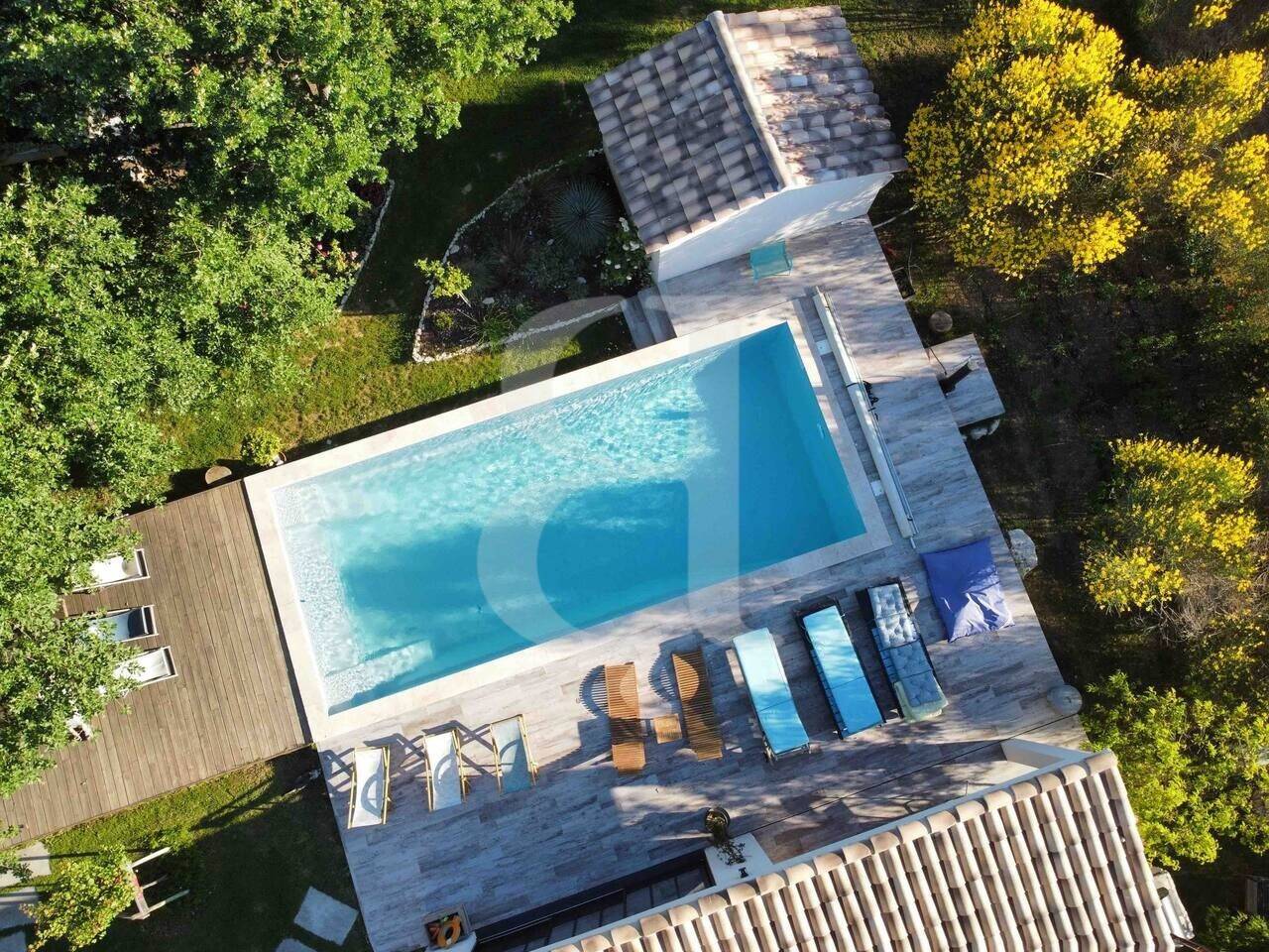 Maison à vendre, 185m², SAINTE CECILE LES VIGNES