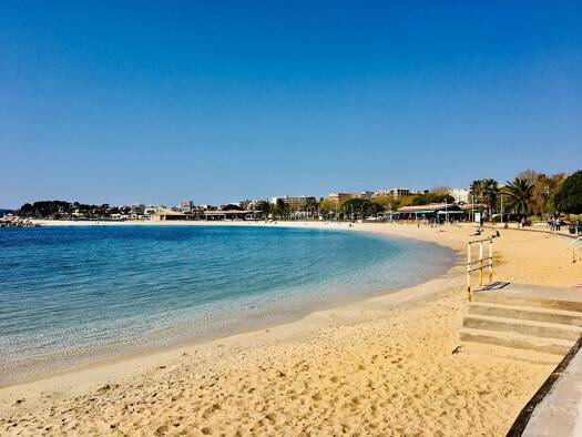 Appartement à vendre 380 000 € 3 pièces 2 chambres 83 m² 4 étages Toulon 83000