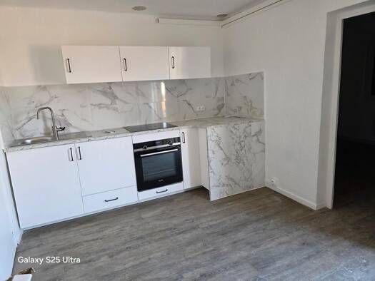 Appartement à louer 830 € 3 pièces 2 chambres 55 m² Étage 1/1 Marseille 11ème arrondissement 13011