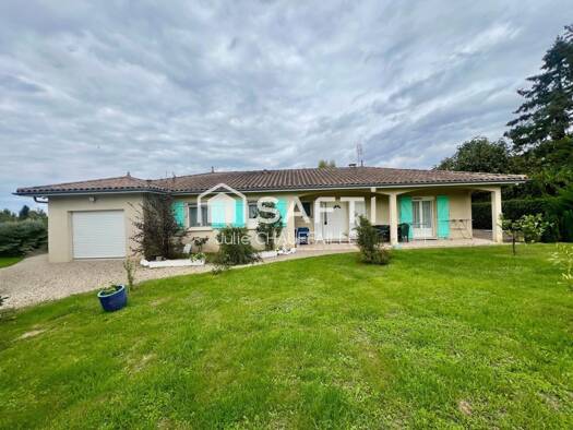 Maison de plain-pied à vendre 279 000 € 6 pièces 3 chambres 134 m² 1 300 m² de terrain Beaupuy 47200