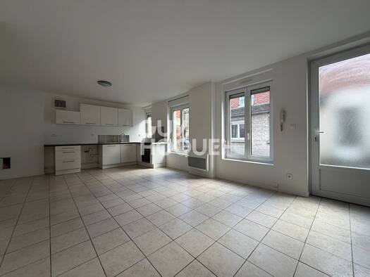Duplex à vendre 120 000 € 3 pièces 2 chambres 58 m² RDC Coteau Ouest-Les Forges Est Épernay 51200