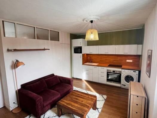 Appartement à louer - logement étudiant 630 € 2 pièces 1 chambre 28 m² 1er étage Nantes 44000