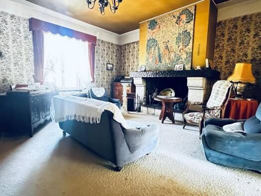 Maison à vendre 239 516 € 4 chambres 334 m² 1 726 m² de terrain Le Faouët 56320