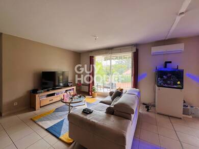 Appartement à louer 1 435 € 4 pièces 3 chambres 126 m² Dernier étage, Étage 2/2 Peripherie Centre Saint Maximin la Sainte Baume 83470