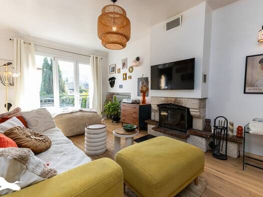 Maison à vendre 199 990 € 5 pièces 2 chambres 121,2 m² 257 m² de terrain Pouzac 65200