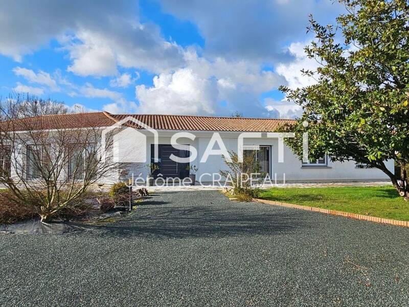 Maison à vendre, 212m², LA ROCHE SUR YON