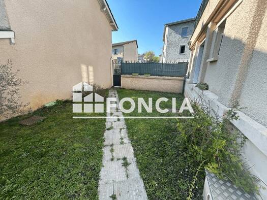 Appartement à louer 850 € 3 pièces 2 chambres 64,1 m² RDC Septème 38780