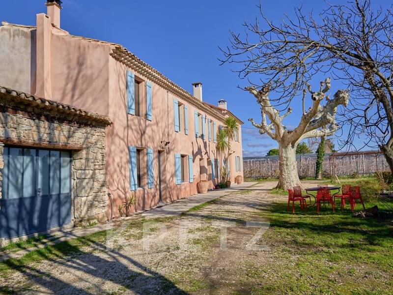 Maison à vendre, 380m², CAUMONT SUR DURANCE
