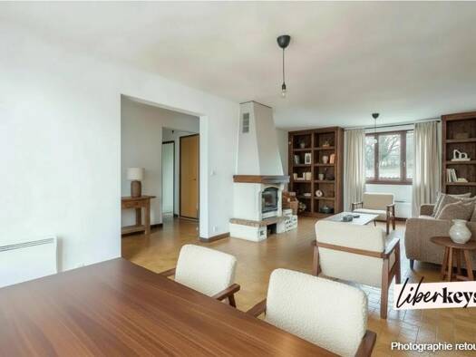 Maison à vendre 210 000 € 3 pièces 2 chambres 93 m² 4 865 m² de terrain Éclans-Nenon 39700