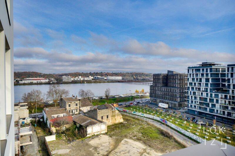 Appartement meublé T5 de 95m² avec vue (Bordeaux - Belcier) — 6