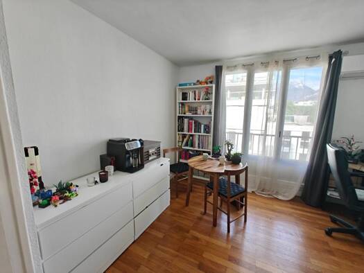 Appartement à vendre 85 000 € 1 pièce 29,55 m² Étage 5/5 Allies-Clos d'Or Grenoble 38000