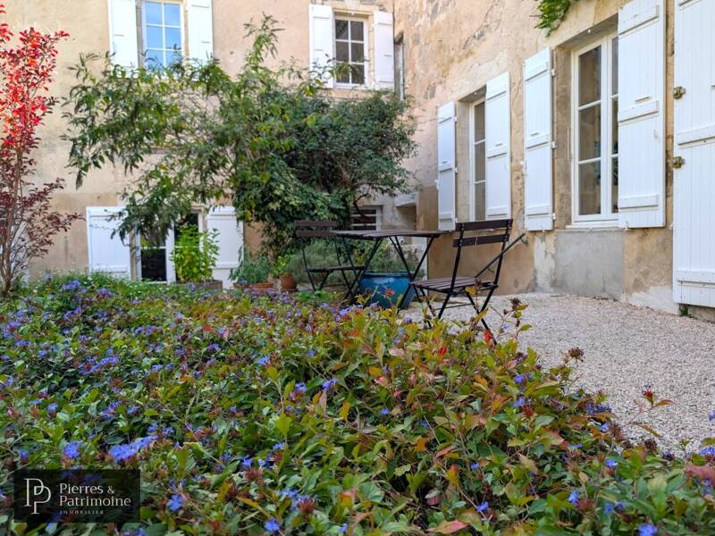 Maison à vendre, 505m², MEZIN