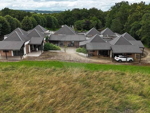 Immeuble à vendre 677 000 € 660 m² Sud Tonnerre 89700
