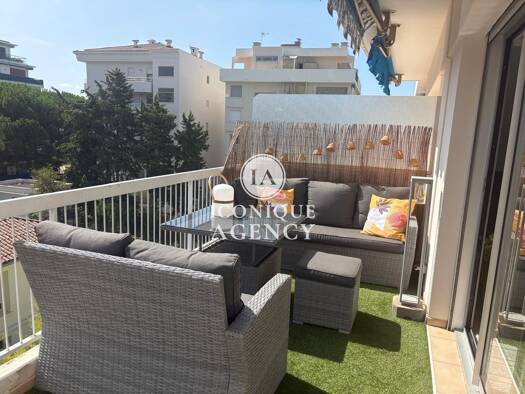 Appartement à vendre 353 000 € 2 pièces 1 chambre 47,76 m² Étage 4/4 Pointe Croisette Cannes 06400