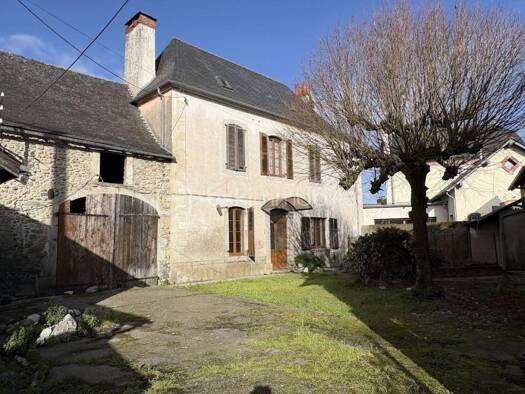 Ferme à vendre 160 500 € 6 pièces 3 chambres 128 m² 595 m² de terrain Ossun 65380