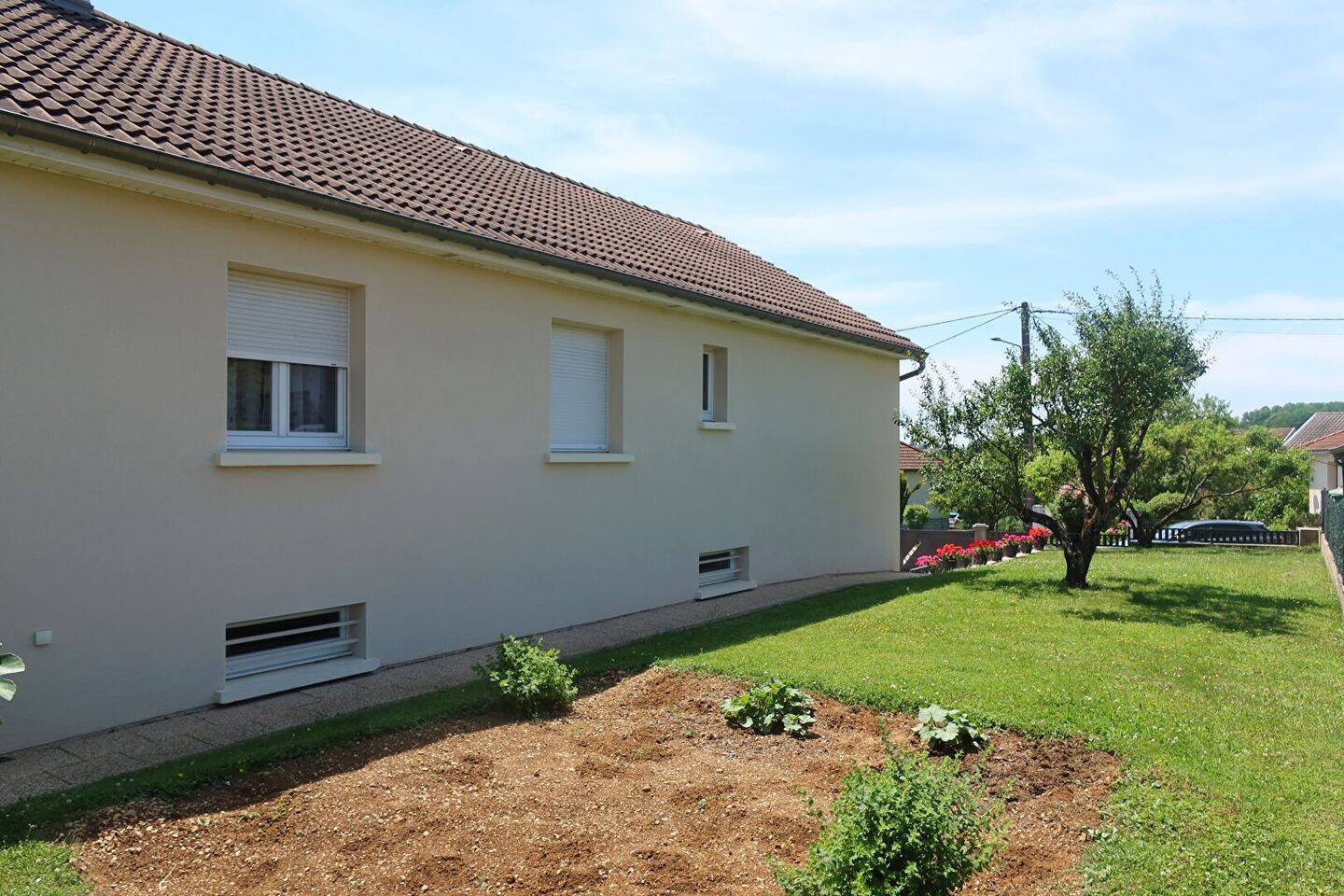 Maison à vendre, 121m², POUILLEY LES VIGNES
