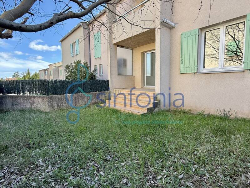 Maison à louer, 38m², UZES