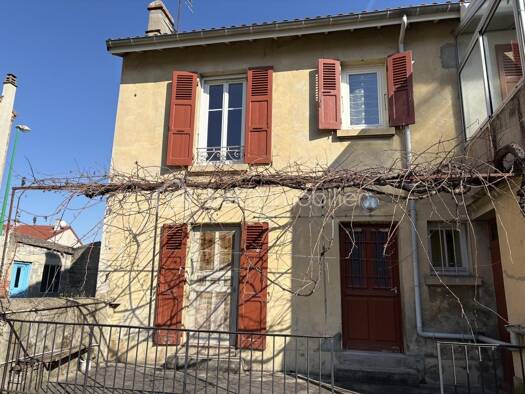 Maison à vendre 190 800 € 5 pièces 3 chambres 89 m² Serrières 07340