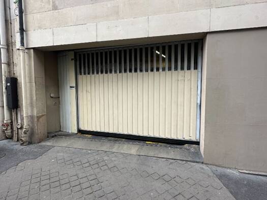 Parking à vendre 27 000 € 10 m² Arsenal Paris 4ème arrondissement 75004