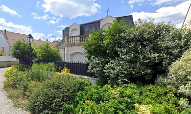 Maison à louer 5 650 € 10 pièces 6 chambres 350 m² 500 m² de terrain Centre Ouest Montesson 78360