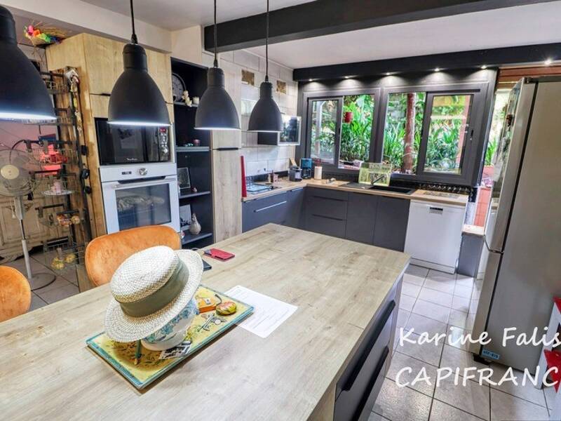 Maison à vendre, 270m², RIVIERE PILOTE